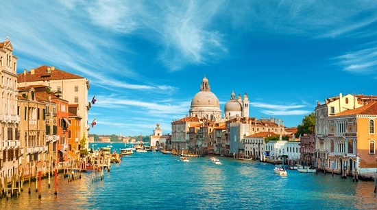 Италия: Венеция заплатит туристам за дождь