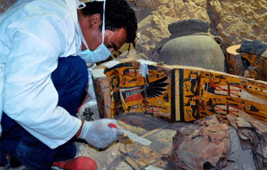 Несколько мумий найдено в древней могиле близ Луксора в Египте