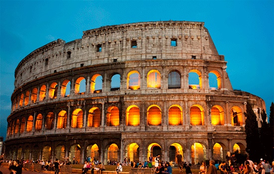 В Риме запрещено выпивать в ночное время суток возле популярных туристических мест
