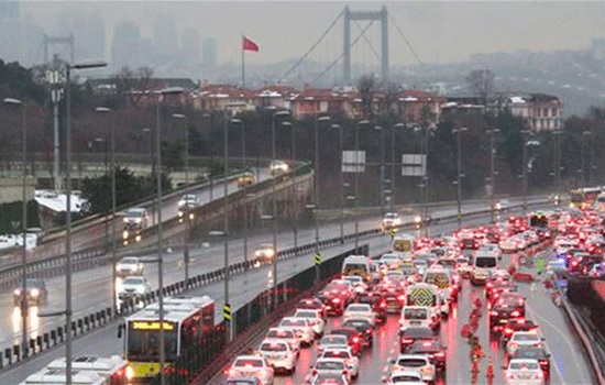 Автомобильному туризму на заметку: Стамбул 3-й худший город в мире по качеству дорог и трафику