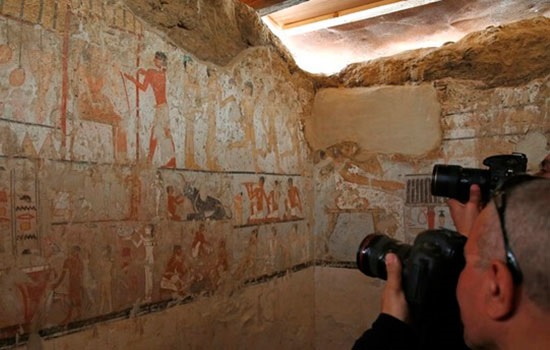 4400-летняя гробница открылась вблизи столицы Египта
