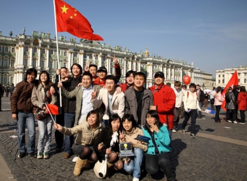 китайские туристы в петербурге