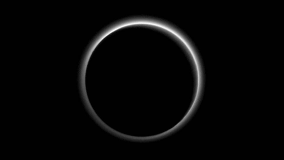 Станция New Horizons запечатлела солнечное затмение Плутоном