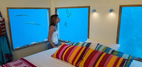 спальня подводного отеля