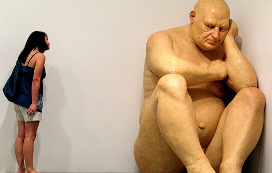  В Тампере с июня по октябрь открылась выставка гиперреалистичных скульптур Рона Мьюека
