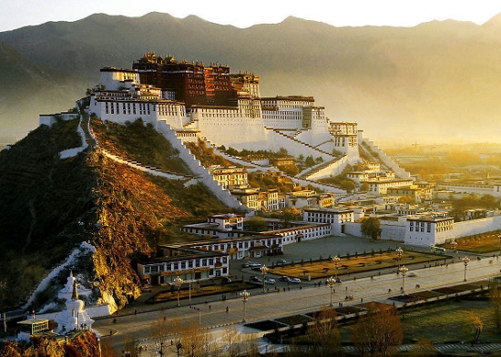 Китайский Тибет поставил новый рекорд по приёму иностранных туристов