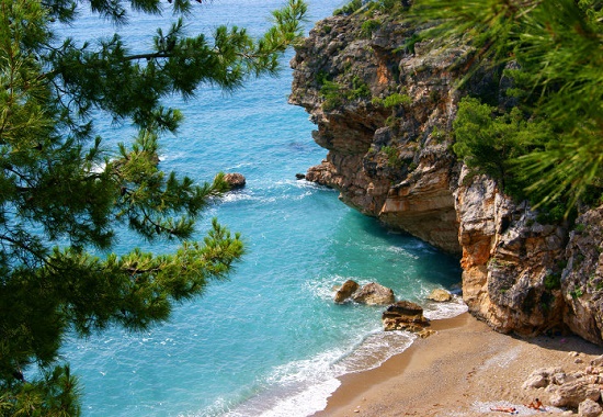 Дикий пляж Бельдиби - уединенное место для туристов в Турции