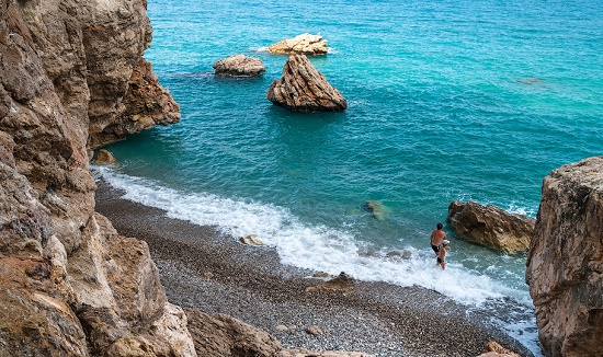 Дикий пляж Бельдиби - уединенное место для туристов в Турции