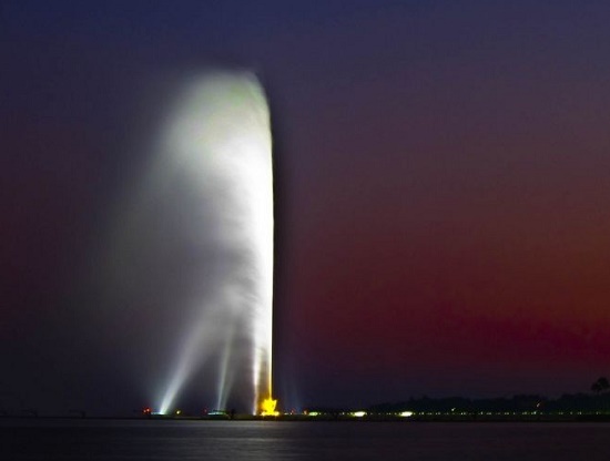 Потрясающий Фонтан Фахда - самый высокий и красивый фонтан мира (Саудовская Аравия)