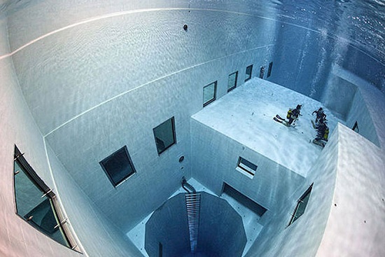 Уникальный крытый бассейн Немо 33 – самый глубокий на планете