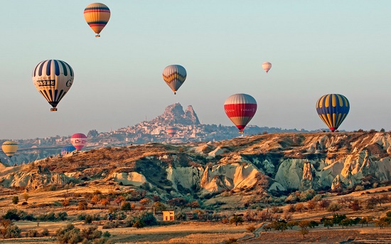 Экстренная посадка воздушных шаров в Каппадокии не была "мягкой". ЧС на курорте в Турции