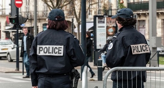 Бандитский Париж: в сердце Франции снова ограбили туристов