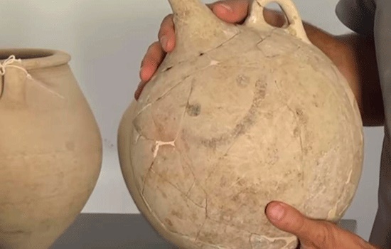 «Наиболее древний смайлик эмодзи» находится в Турции