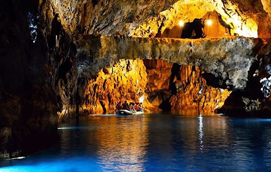 Пещера Антальи поражает посетителей своей красотой