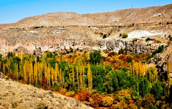 Осенняя сказка в турецкой долине турецкой Ихлара