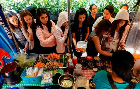 Лучшая уличная еда в Таиланде