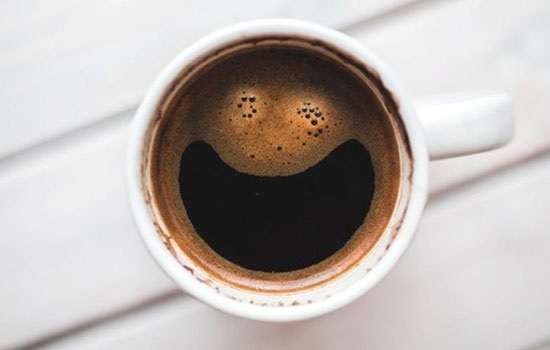 Употребление 6 или более чашек кофе ежедневно может продлить вашу жизнь