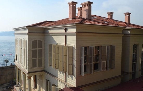 Historical Mansion With Large Usage Areas In Istanbul, 44% OFF