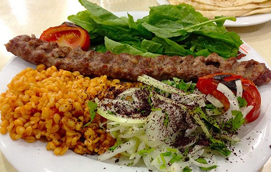 Наслаждайтесь турецкой уличной кухней