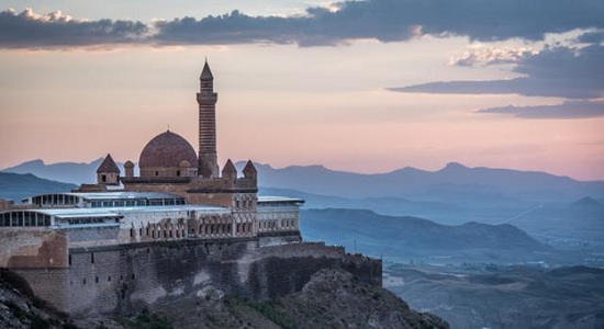 Турция открыла туристам Оттоманский дворец в Агры