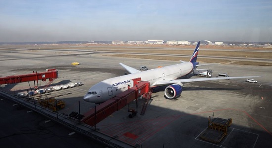 Турция принимает первый рейс из Москвы