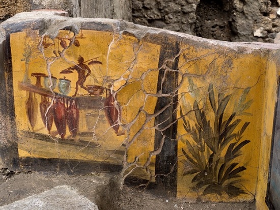 В древнеримских Помпеях откопали уникальную находку - античный фаст-фуд для туристов