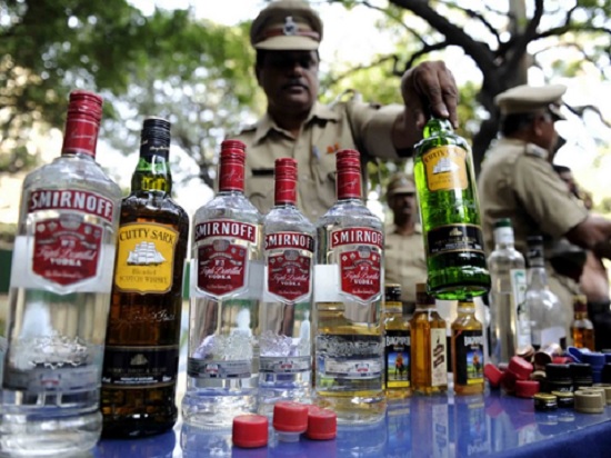Пляжи Гоа для зарубежных туристов ввели запрет на алкогольную продукцию, за непослушание - серьёзные штрафы