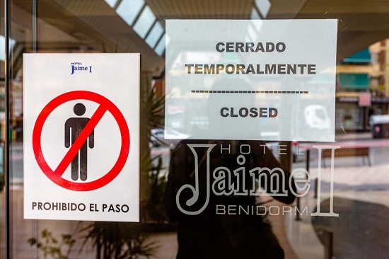 Испанские предприниматели пытаются избавиться от гостиниц из-за долгов