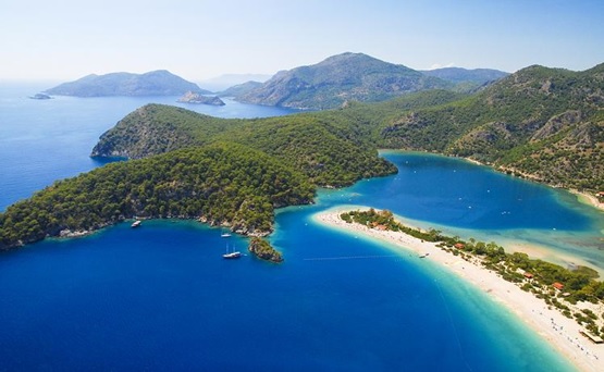 Почему Голубую лагуну считают лучшим пляжем Турции?