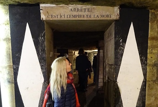 Необычная экскурсия по подземельям Парижа — это стоит увидеть своими глазами