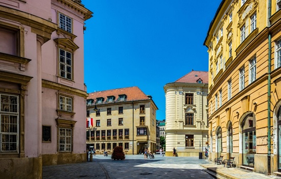 Прогулка по старому городу Братиславы — узнайте Словакию поближе