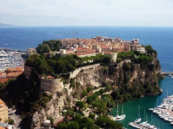 Монако – маленькое государство в южной части Европы