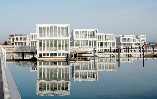 Плавучие дома в Амстердаме. Как из проблемы сделать достопримечательность для туристов?