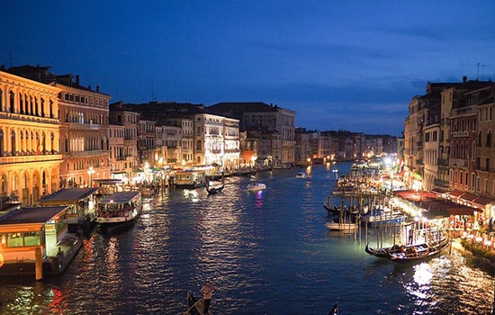 Вапоретто или водные трамваи в Венеции