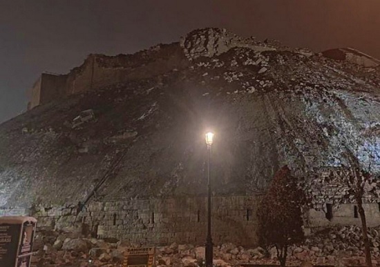 Землетрясение в Турции разрушило исторические памятники
