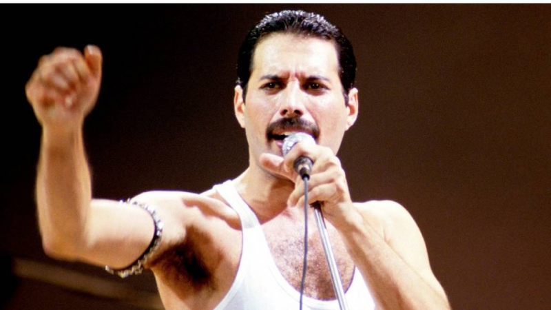 Права на песни Queen могут продать за миллиард долларов