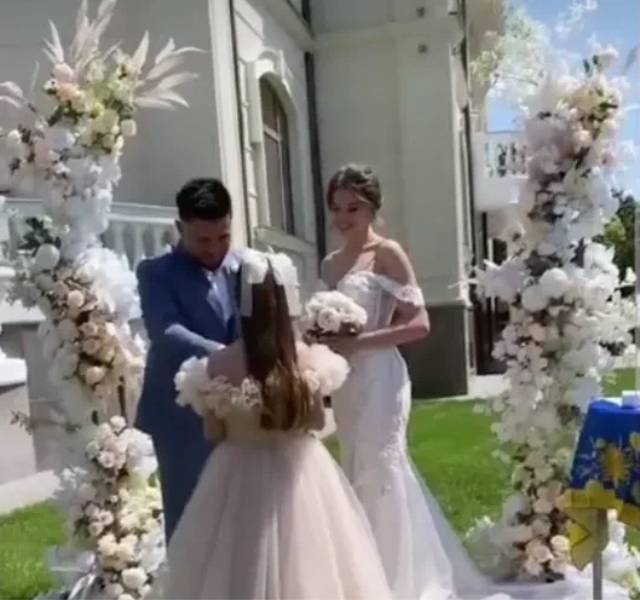 Свадьба бывшего мужа Ани Лорак прошла в резиденции Зеленского