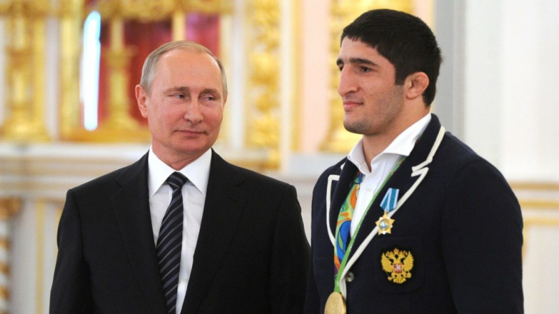 Лучшим российским спортсменам продолжают запрещать выступать в Европе