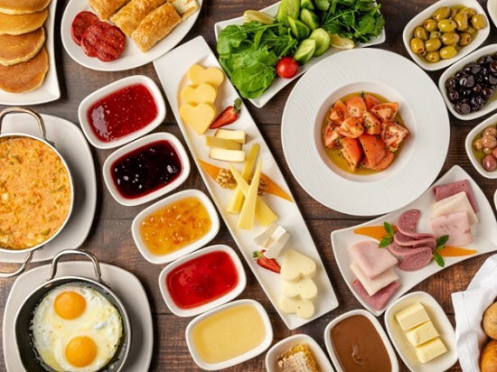 Какой завтрак в Турции выбрать, чтобы получить максимум удовольствия