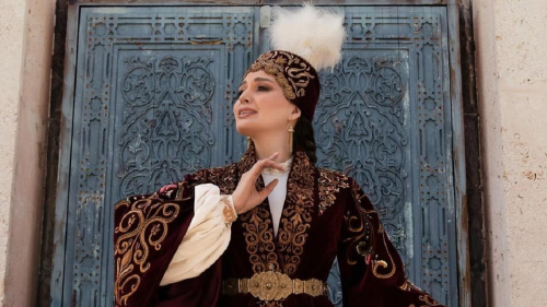 Пользователи Казнета в восторге от трогательного фото Залины Алтынбаевой и Бибигуль Туреженовой