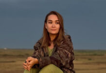 «Мне бы такую невестку»: келин Розы Рымбаевой показала, как проходит ее рабочий день