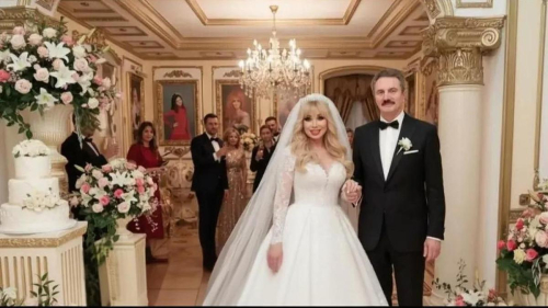 61-летняя Маша Распутина покрасовалась в свадебном платье (фото)