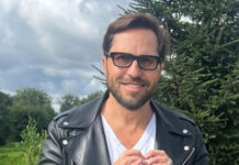 Александр Ревва «оживил» старые фото в свой день рождения (видео)