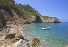 Калакан — скрытая жемчужина Турции с белыми крышами и пляжем мечты