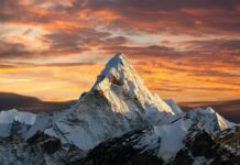 Эверест закрыли для посещения