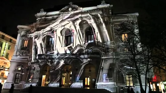 Визуальное шоу на символах Стамбула: город оживает в свете 3D-mapping проекций