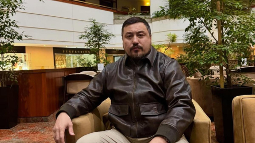 "Всегда высоко держал голову": Олжас Абай ответил на обвинения в распаде семьи Бадыковой
