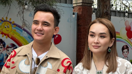 Али Окапов выпустил фит с Акерке Буркитбай и другими участницами группы "Iligai"