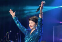 «Голос Казахстана»: Роза Рымбаева показала видео из Москвы