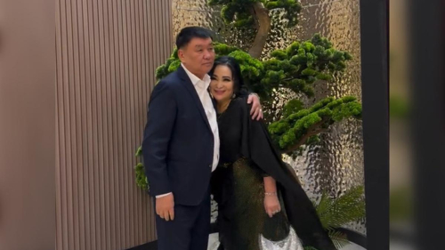 Нуртас и Гульзира Айдарбековы умилили Сеть видео с маленьким внуком